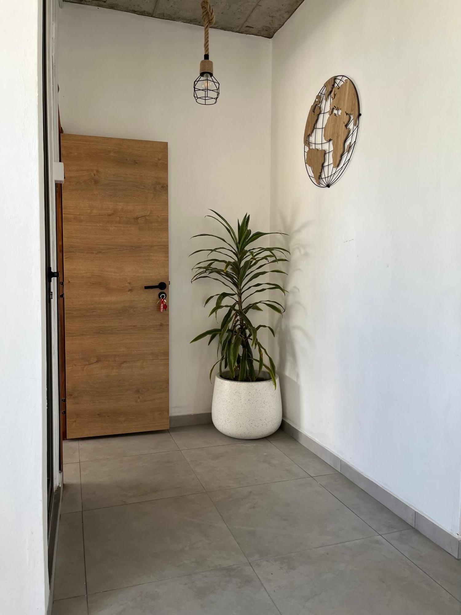 Cosy 2 Bedrooms Apts In Pereybere -Seasons Break Apartment Pereybere Beach Extérieur photo