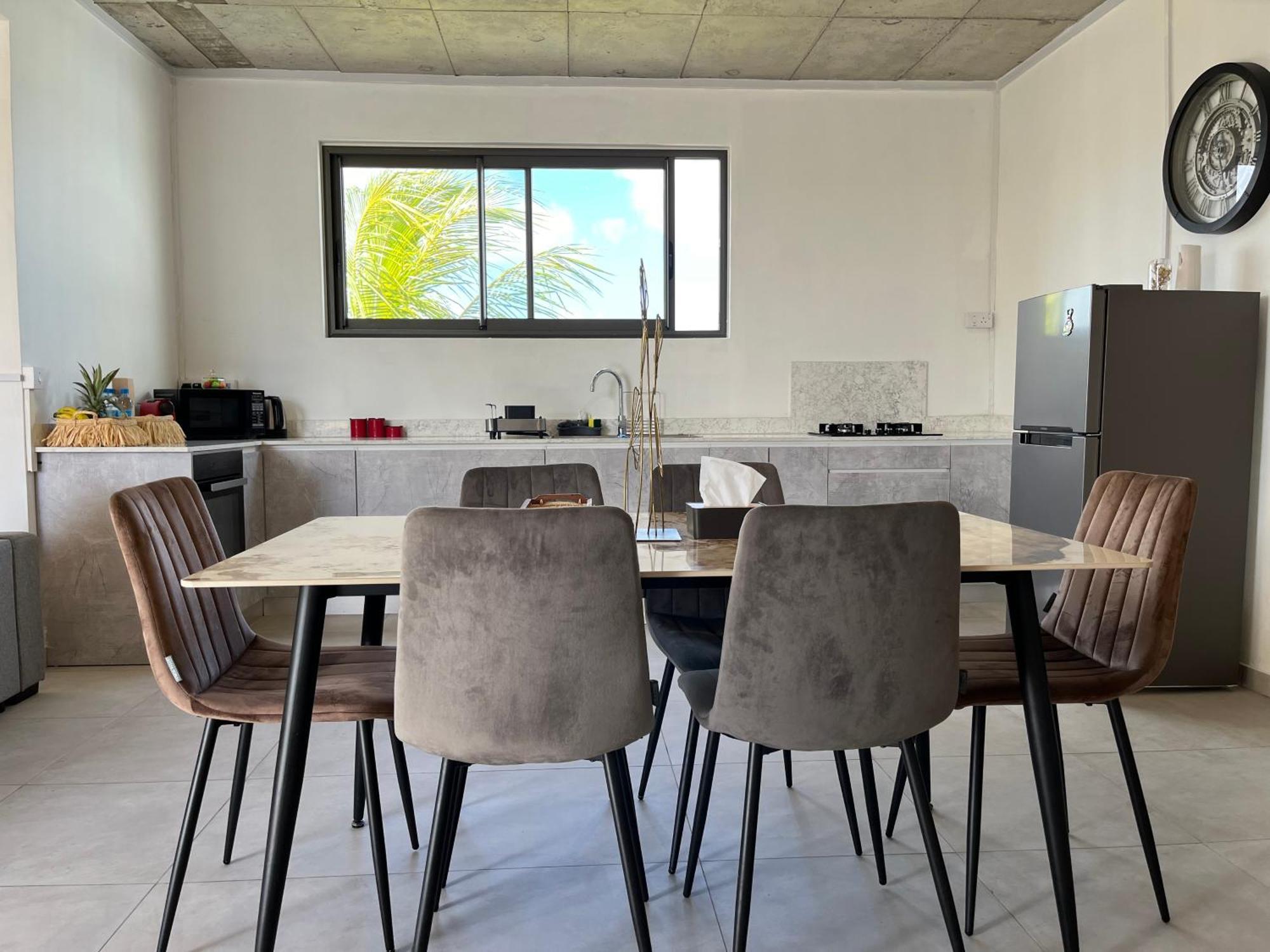 Cosy 2 Bedrooms Apts In Pereybere -Seasons Break Apartment Pereybere Beach Extérieur photo
